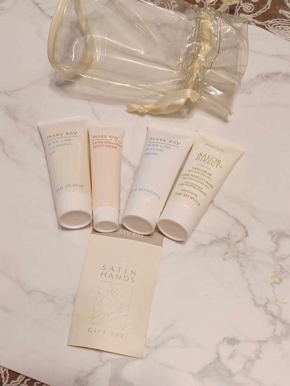 New Mary Kay Satin Hands Gift Set In Bag